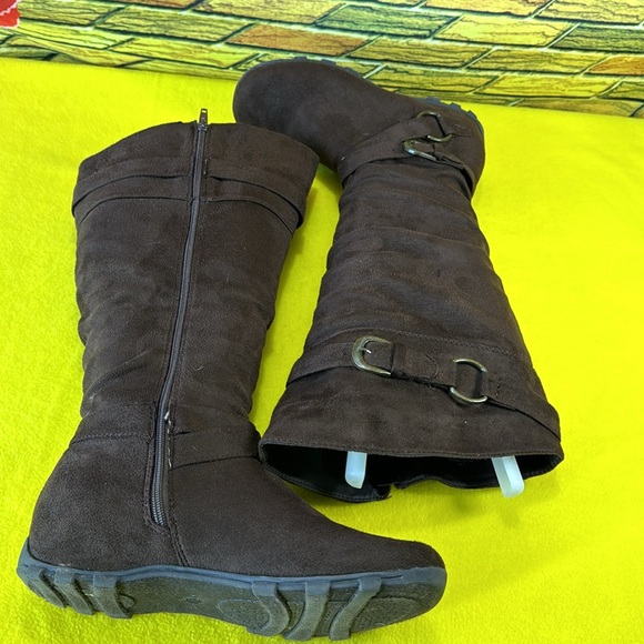 Maurice’s tall boots - Picture 4 of 7